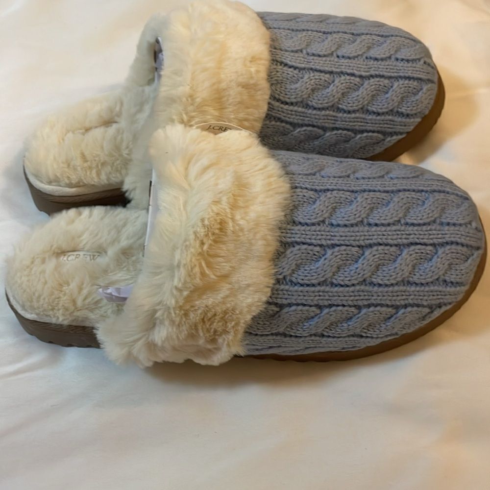 J. CREW Cozy Blue Cable Knit Slippers with Faux Fur - Picture 5 of 7